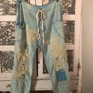 Magnolia Pearl Embroidered O’Keefs